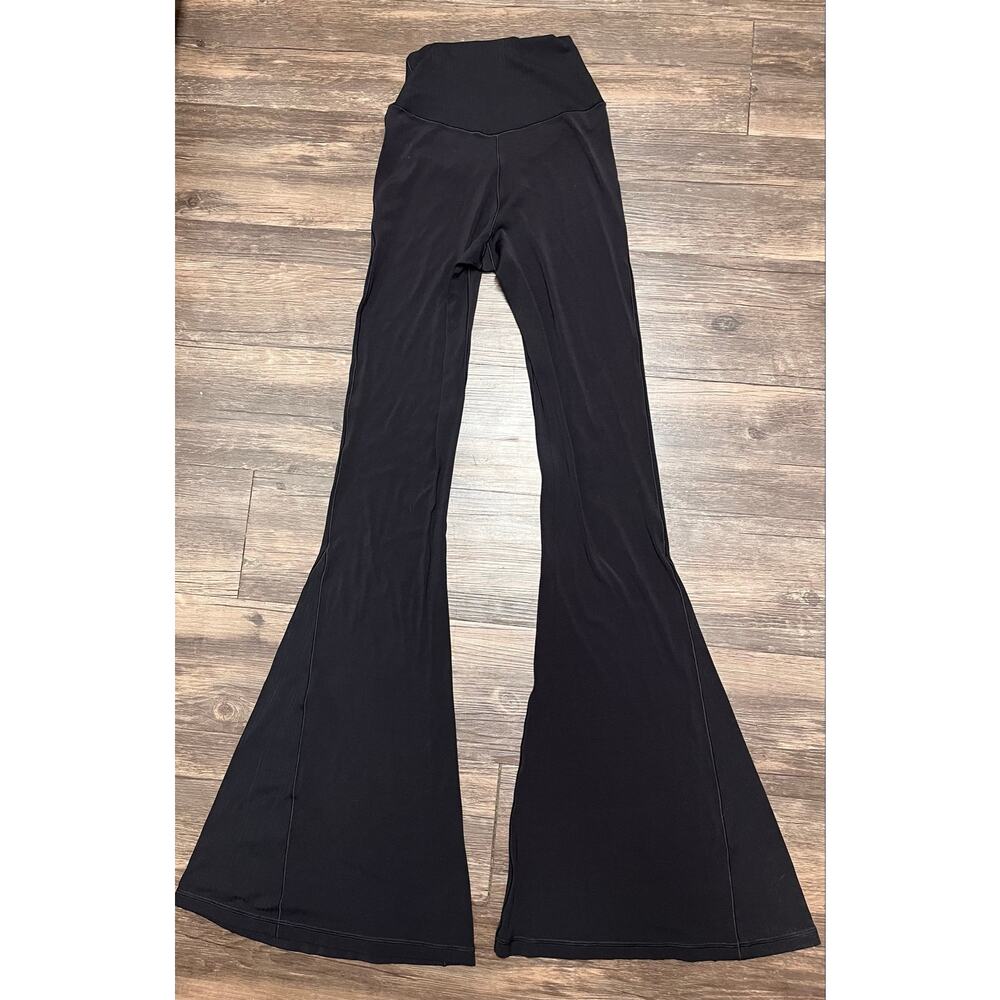 Aerie Offline Real Me Crossover Flare Leggings Black Yoga Pants S Lounge Gym - Picture 4 of 11